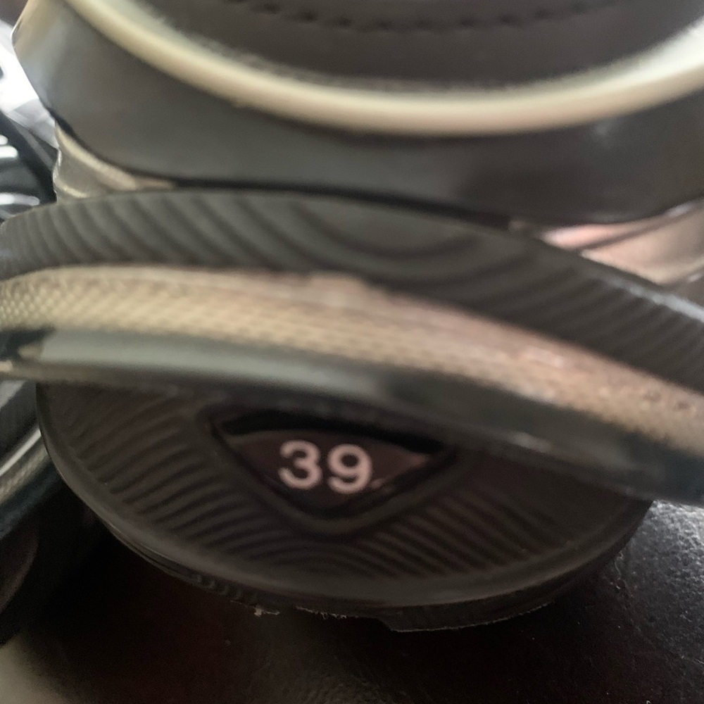 Balenciaga sneakers - Picture 4 of 5